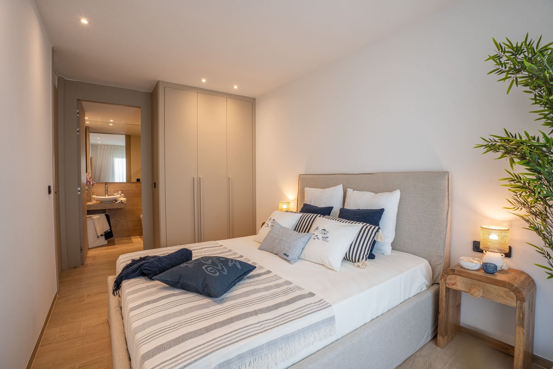Apartment in Alicante, Spain 2 bedrooms, 75 sq.m. No. 155977