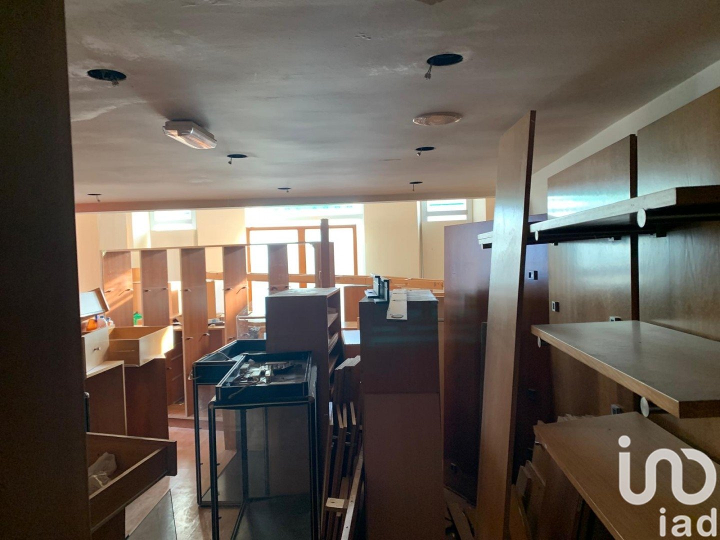 Commercial property à Llorenc Del Penedes, Tarragona, Espagne 571 m2 No. 153666