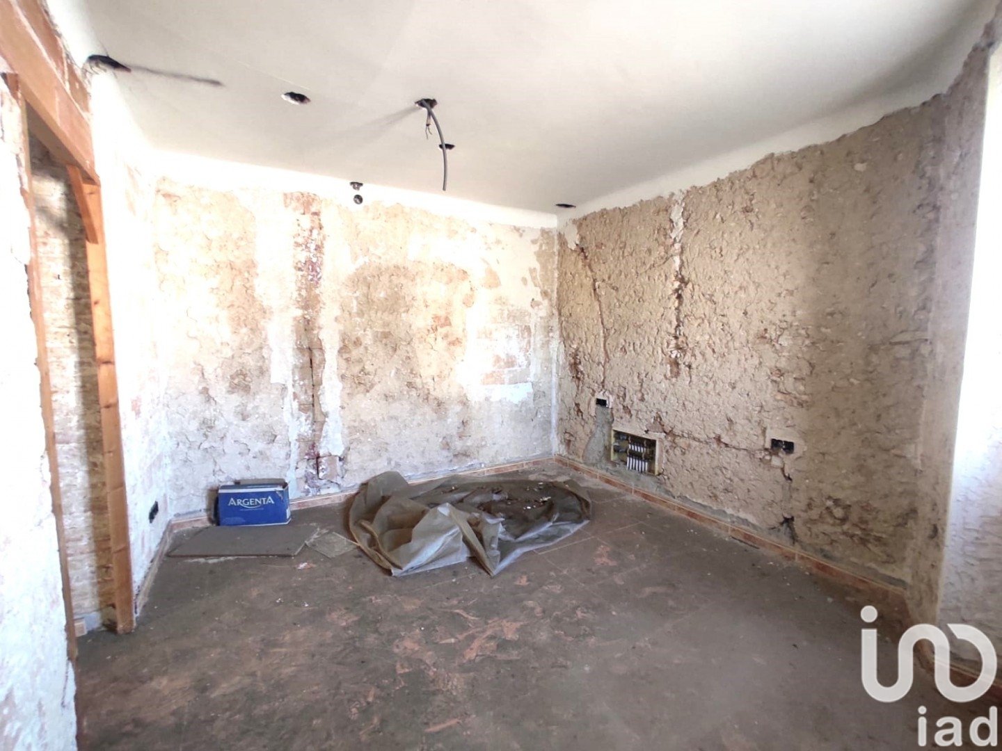 Commercial property à Llorenc Del Penedes, Tarragona, Espagne 571 m2 No. 153666