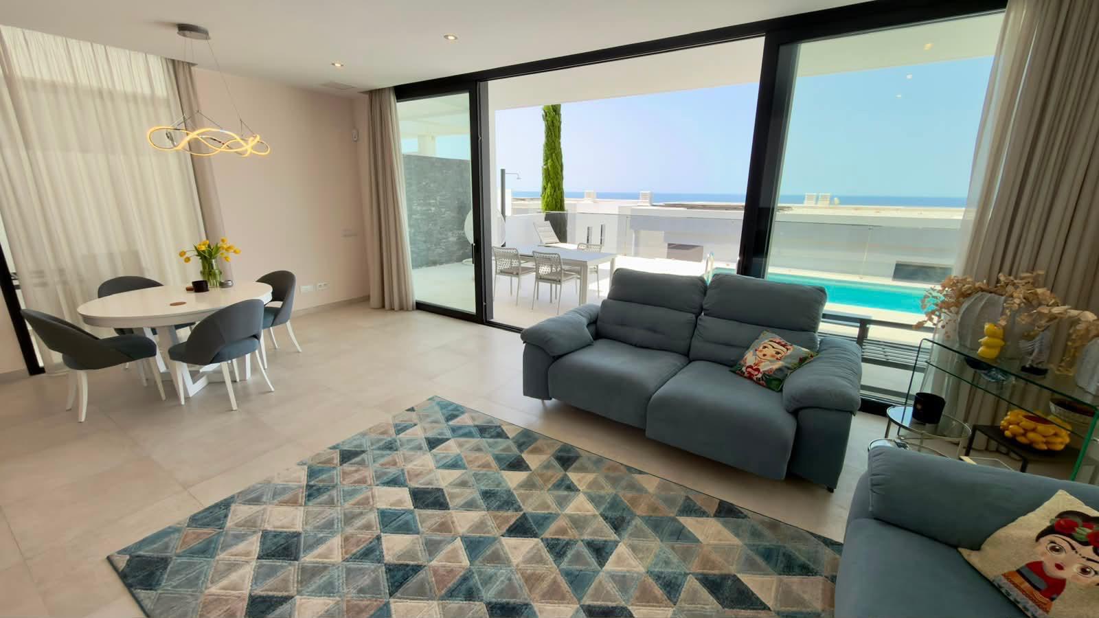 Villa a Calpe, Alicante, Spagna 4 camere da letto, 367 mq. N° 194955