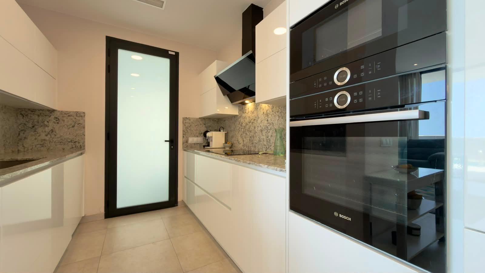 Villa a Calpe, Alicante, Spagna 4 camere da letto, 367 mq. N° 194955