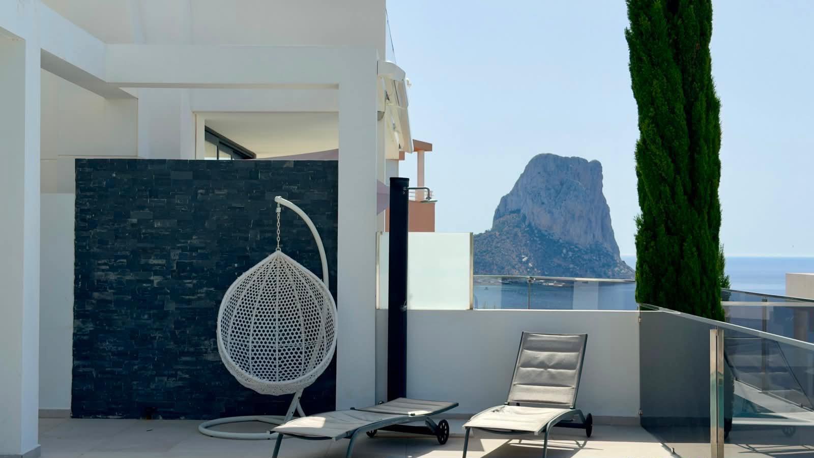 Villa a Calpe, Alicante, Spagna 4 camere da letto, 367 mq. N° 194955