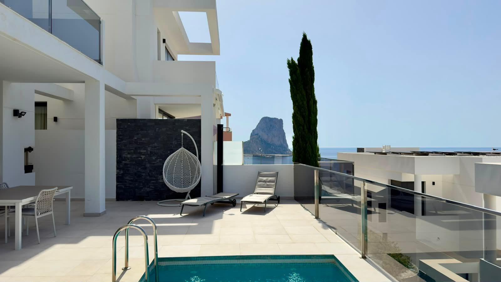 Villa a Calpe, Alicante, Spagna 4 camere da letto, 367 mq. N° 194955