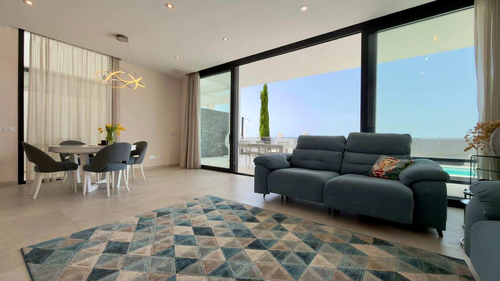 Villa a Calpe, Alicante, Spagna 4 camere da letto, 367 mq. N° 194955