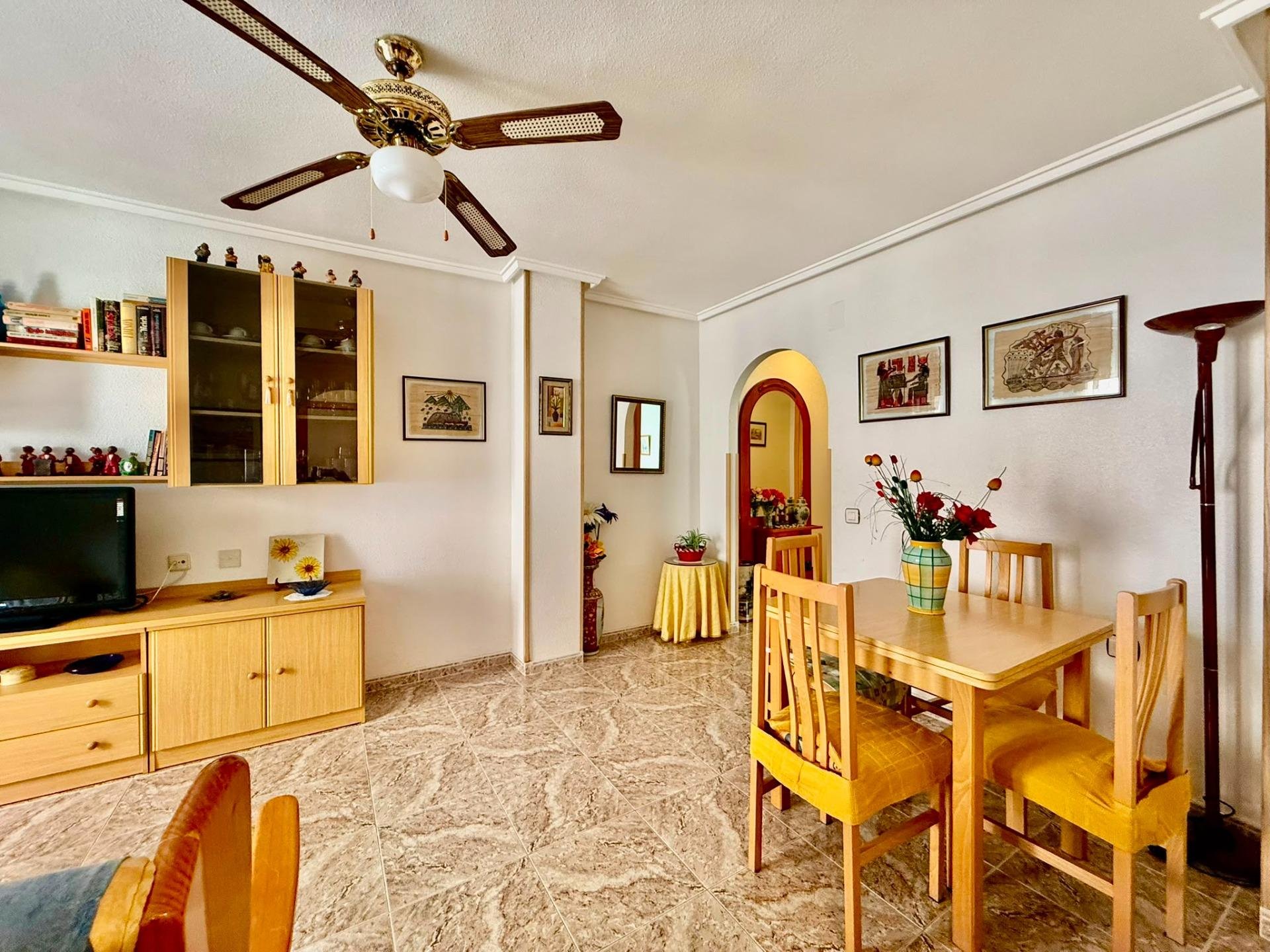 Wohnung in Torrevieja, Alicante, Spanien 2 Schlafzimmer, 66 m2 Nr. 194949
