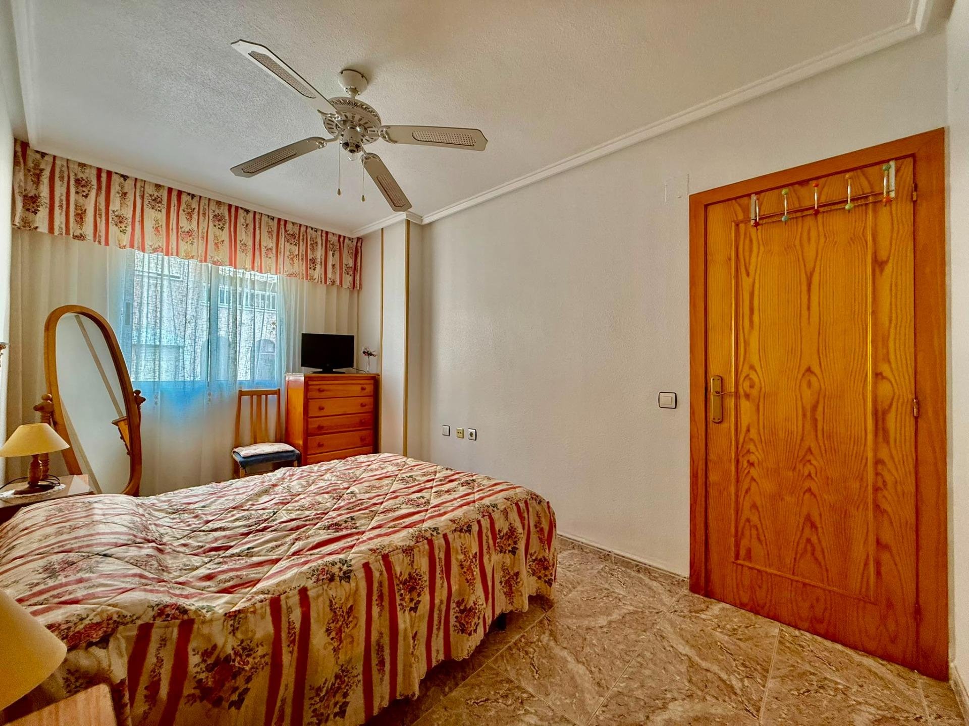 Wohnung in Torrevieja, Alicante, Spanien 2 Schlafzimmer, 66 m2 Nr. 194949
