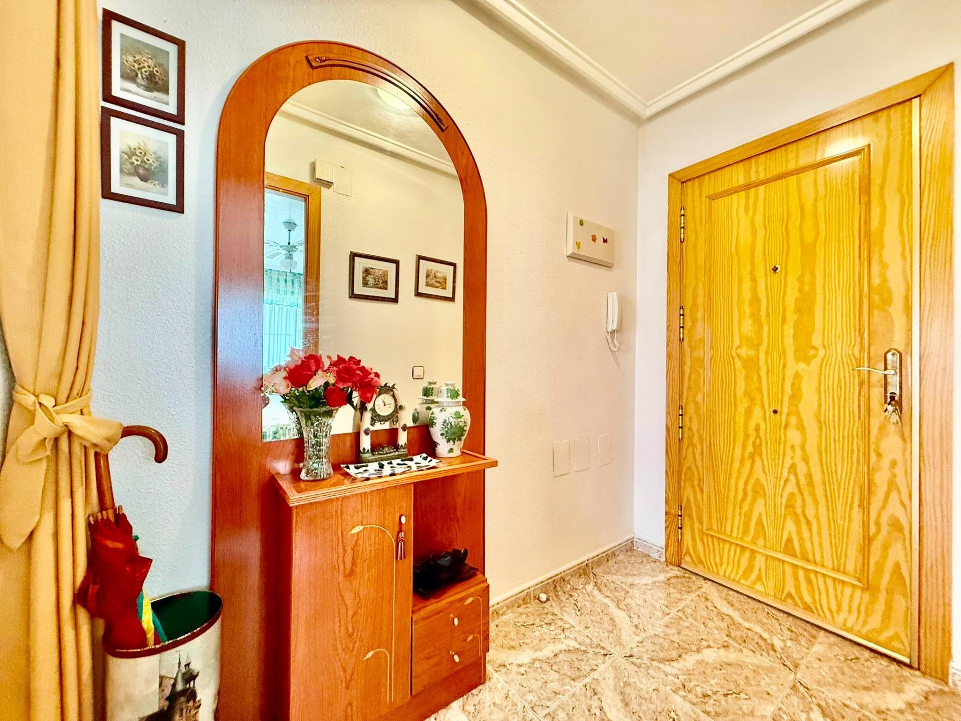 Wohnung in Torrevieja, Alicante, Spanien 2 Schlafzimmer, 66 m2 Nr. 194949