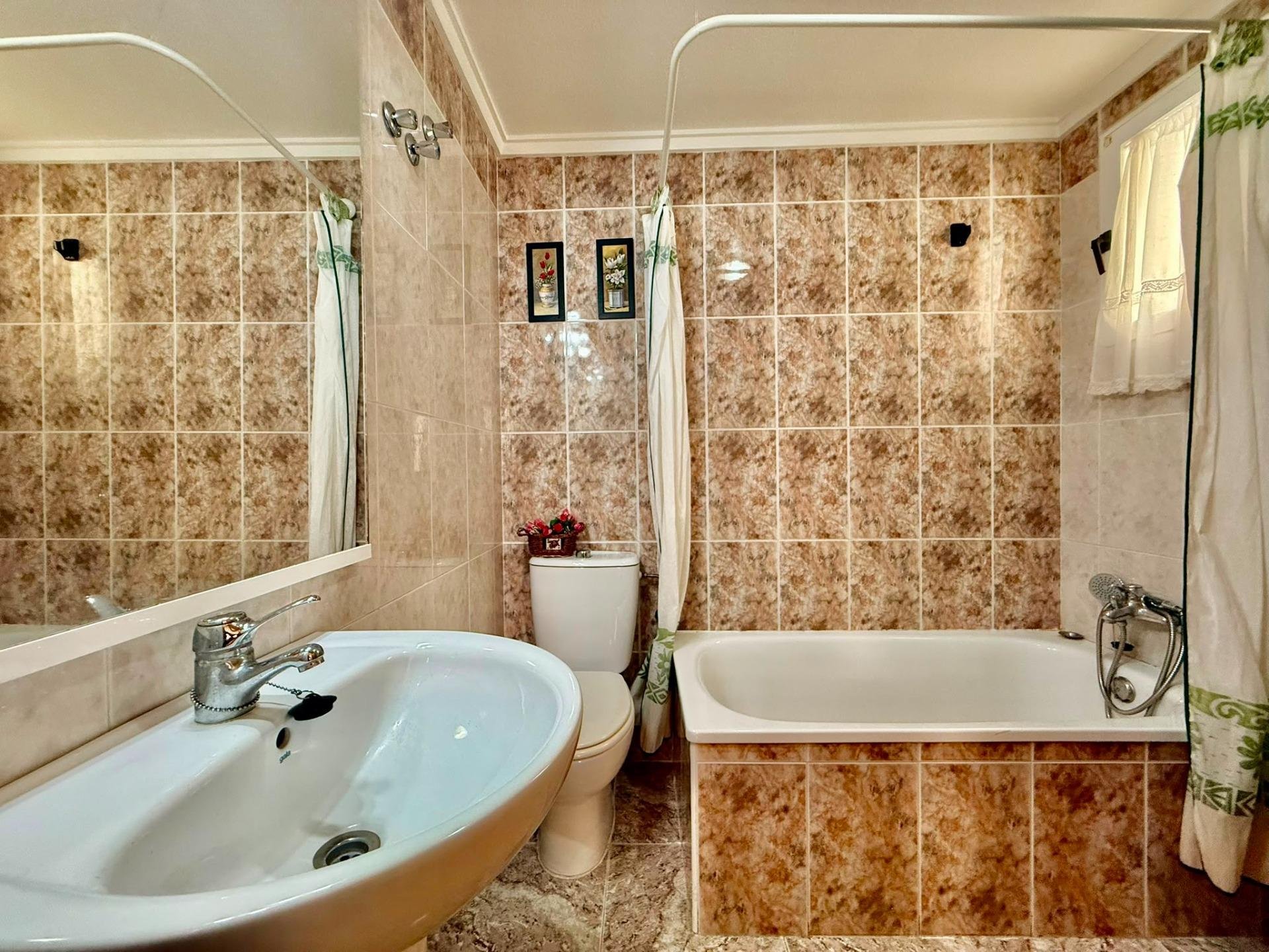 Wohnung in Torrevieja, Alicante, Spanien 2 Schlafzimmer, 66 m2 Nr. 194949