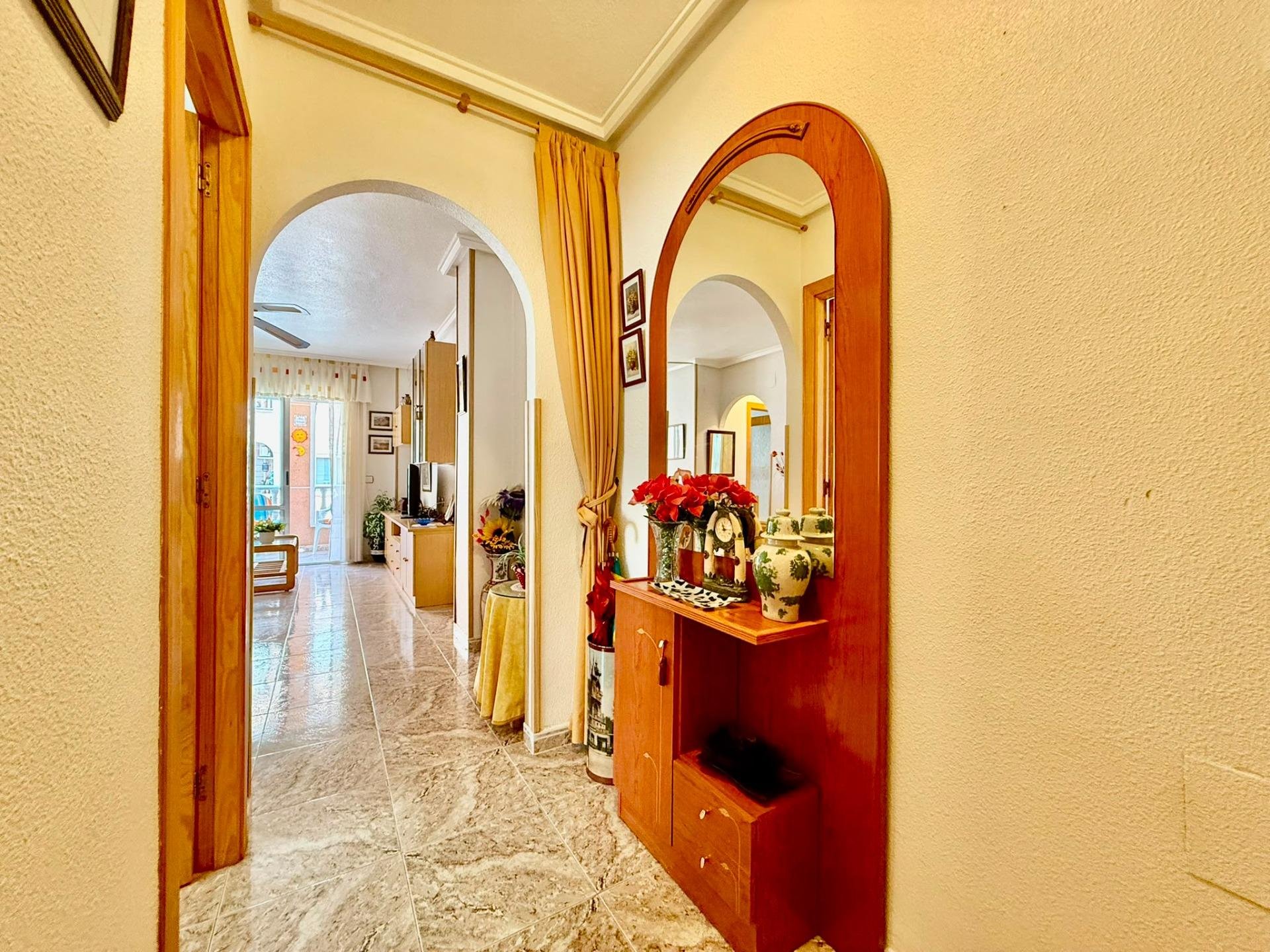 Wohnung in Torrevieja, Alicante, Spanien 2 Schlafzimmer, 66 m2 Nr. 194949