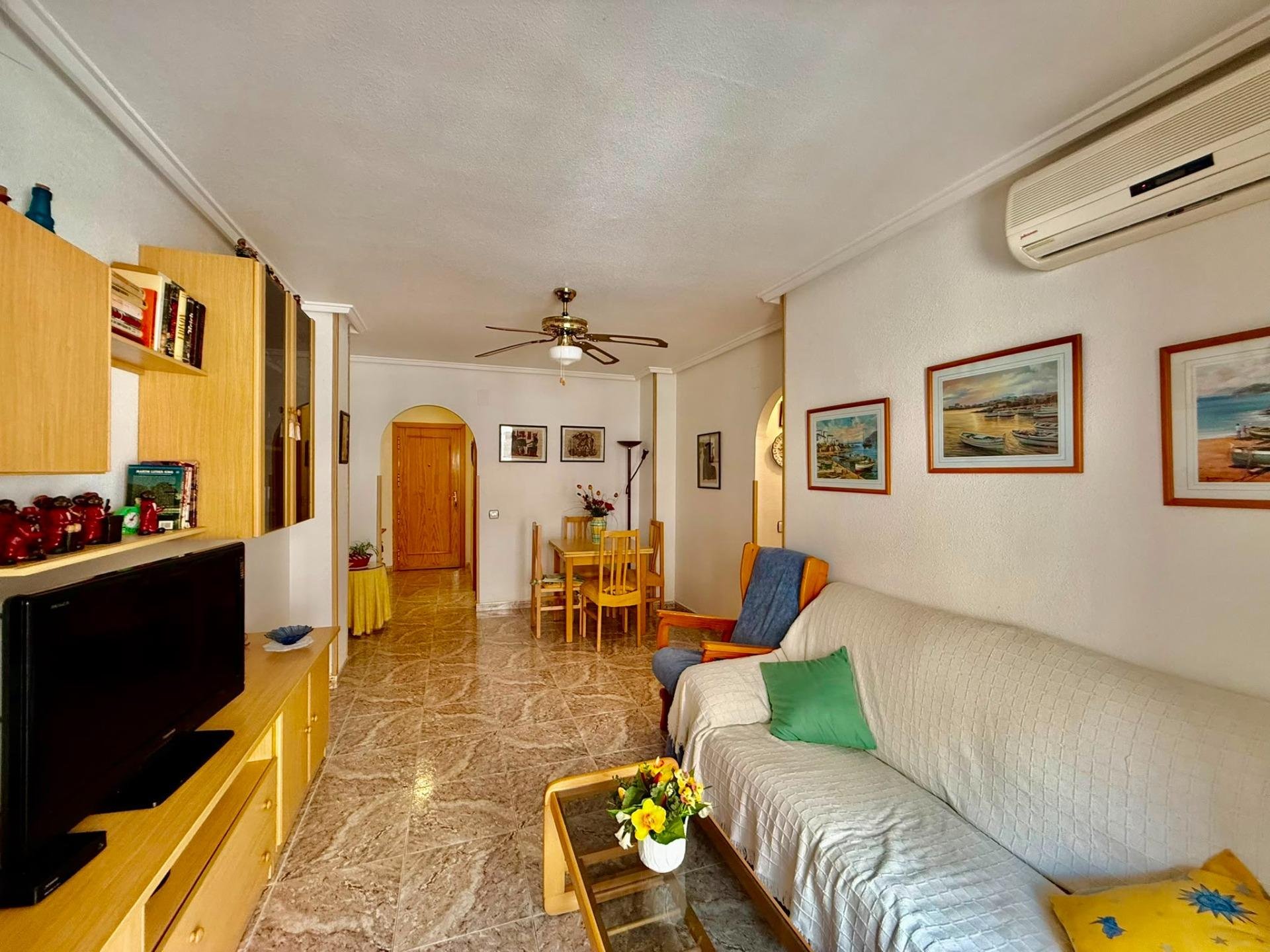 Wohnung in Torrevieja, Alicante, Spanien 2 Schlafzimmer, 66 m2 Nr. 194949