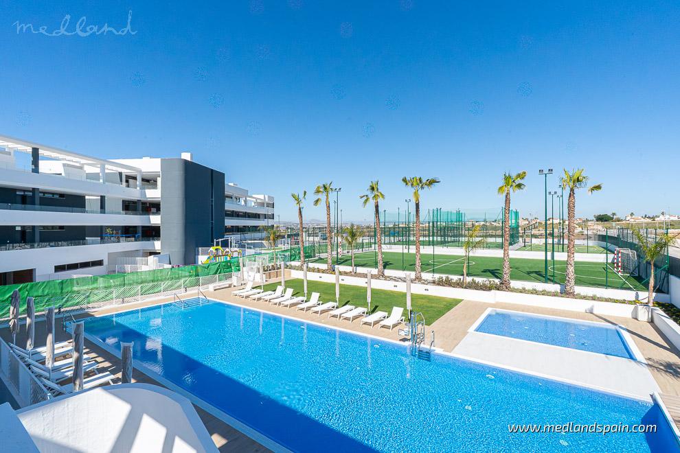 Apartamento en Torrevieja, Alicante, España 1 dormitorio, 55 m2 No. 104991