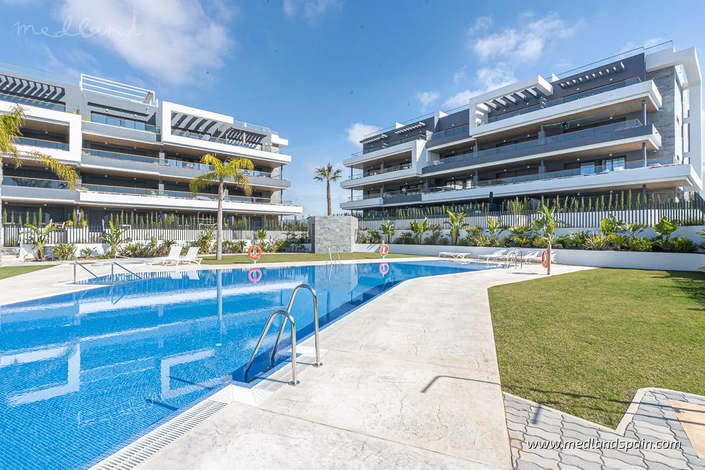 Apartamento en Torrevieja, Alicante, España 1 dormitorio, 55 m2 No. 104991