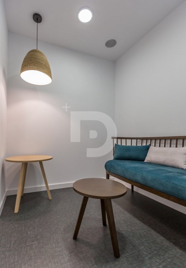 Commercial property in Barcelona, Spain 418 sq.m. No. 154896