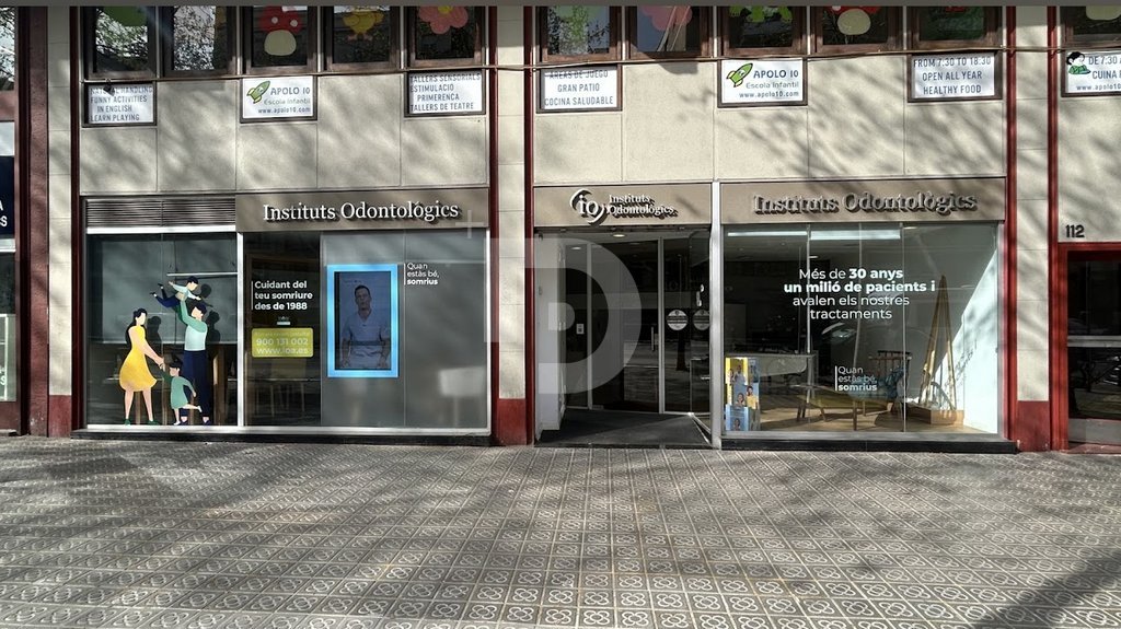 Commercial property in Barcelona, Spain 418 sq.m. No. 154896