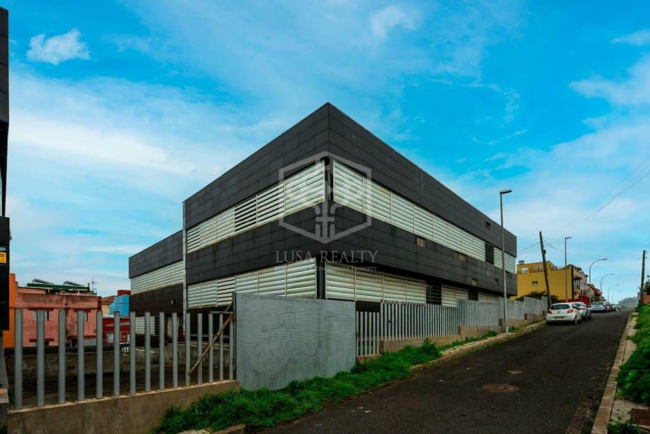 Liikekiinteistö San Cristobal de La Laguna, Tenerife, Espanja 6472 m2 No. 151449