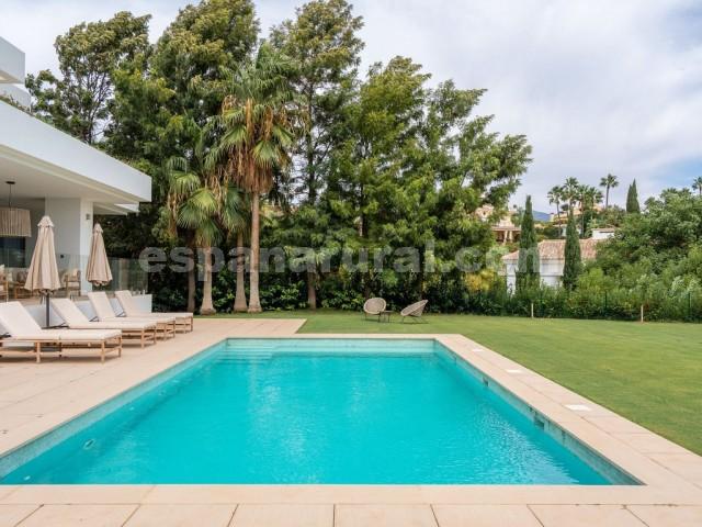 Huvila Benahavis, Malaga, Espanja 4 makuuhuonetta, 423 m2 No. 144178