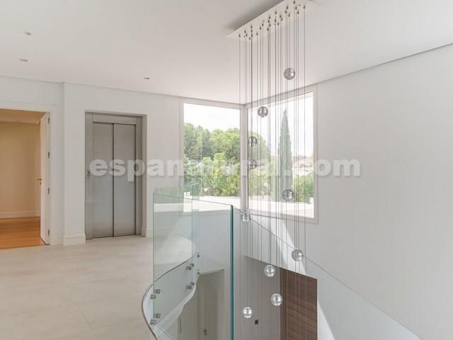 Huvila Benahavis, Malaga, Espanja 4 makuuhuonetta, 423 m2 No. 144178