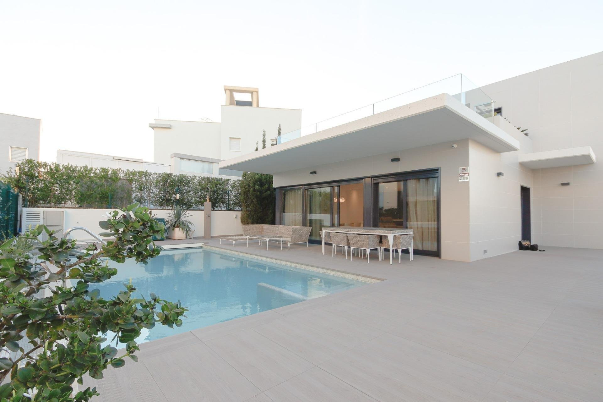 Huvila Campoamor, Alicante, Espanja 4 makuuhuonetta, 190 m2 No. 144179