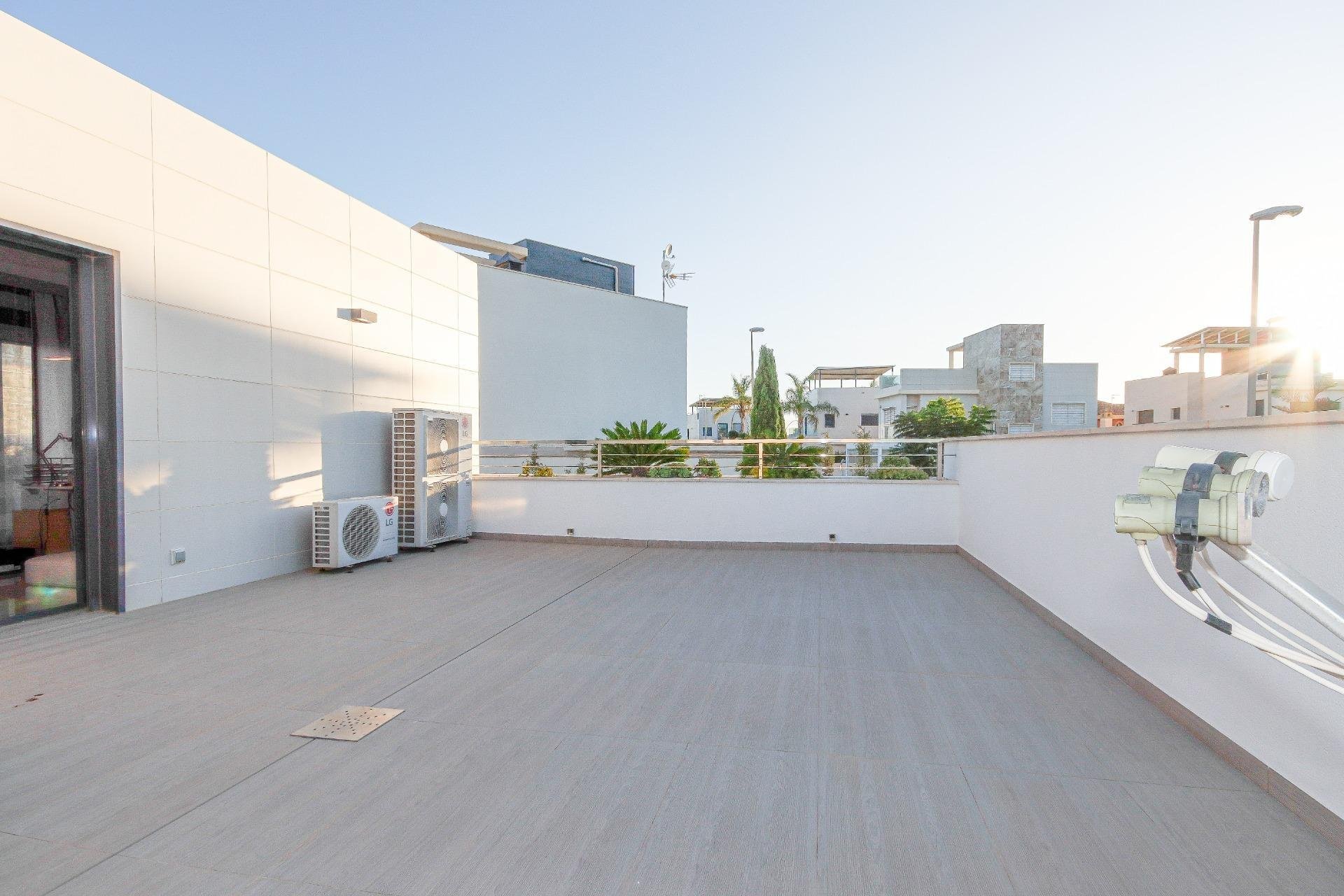 Huvila Campoamor, Alicante, Espanja 4 makuuhuonetta, 190 m2 No. 144179