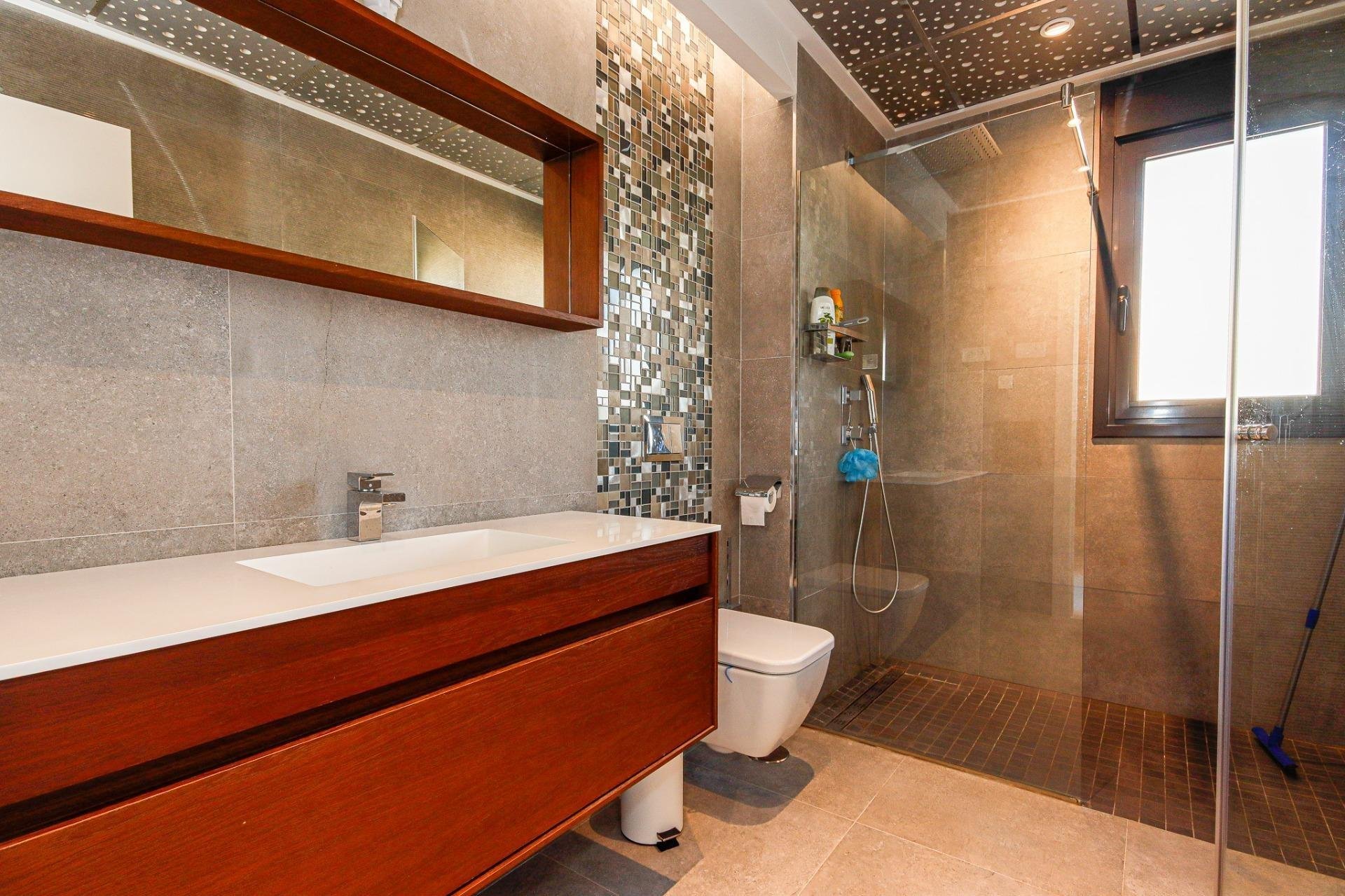 Huvila Campoamor, Alicante, Espanja 4 makuuhuonetta, 190 m2 No. 144179