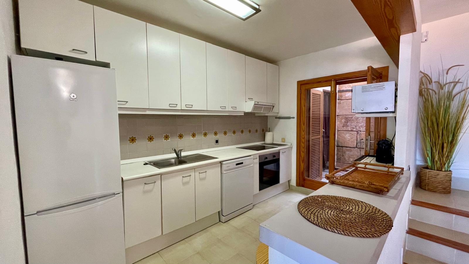 Lägenhet i Sant Elm, Mallorca, Spanien 3 sovrum, 90 kvm. Nr. 160935