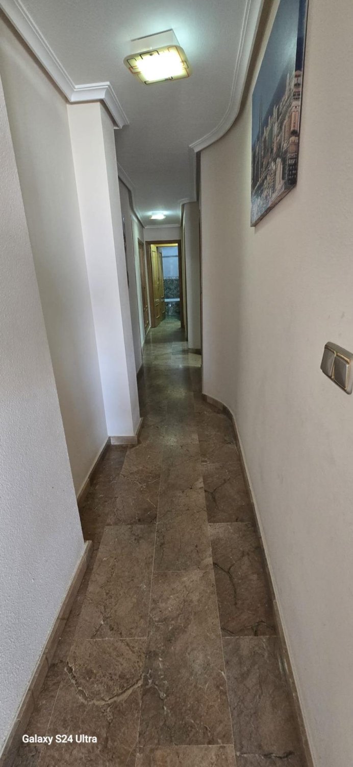 Appartamento a Torrevieja, Alicante, Spagna 3 camere da letto, 123 mq. N° 190369