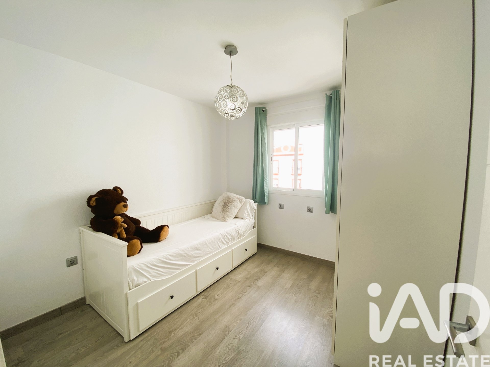 Apartment à Chiclana de la Frontera, Cadiz, Espagne 2 chambres, 63 m2 No. 185302