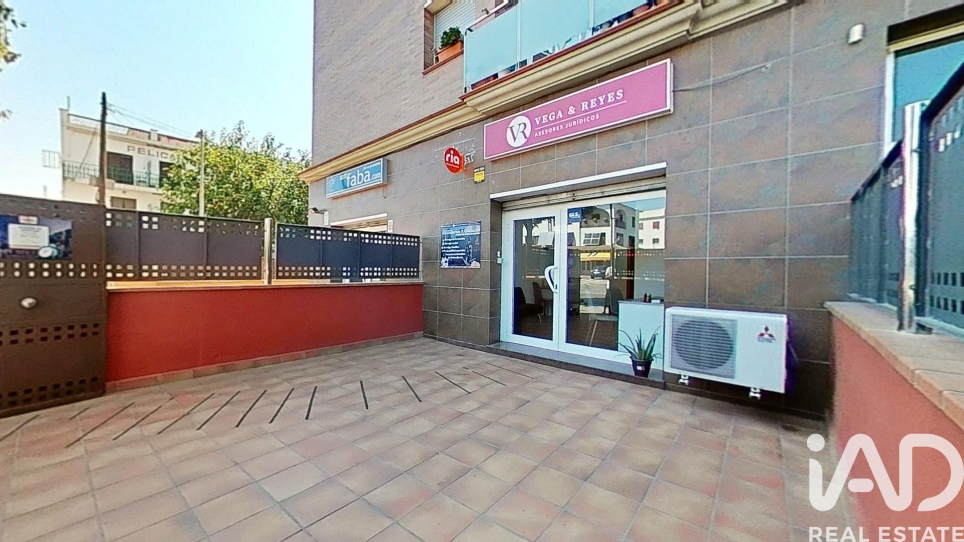 Commercial property à Segur de Calafell, Tarragona, Espagne 1 chambre, 41 m2 No. 185296