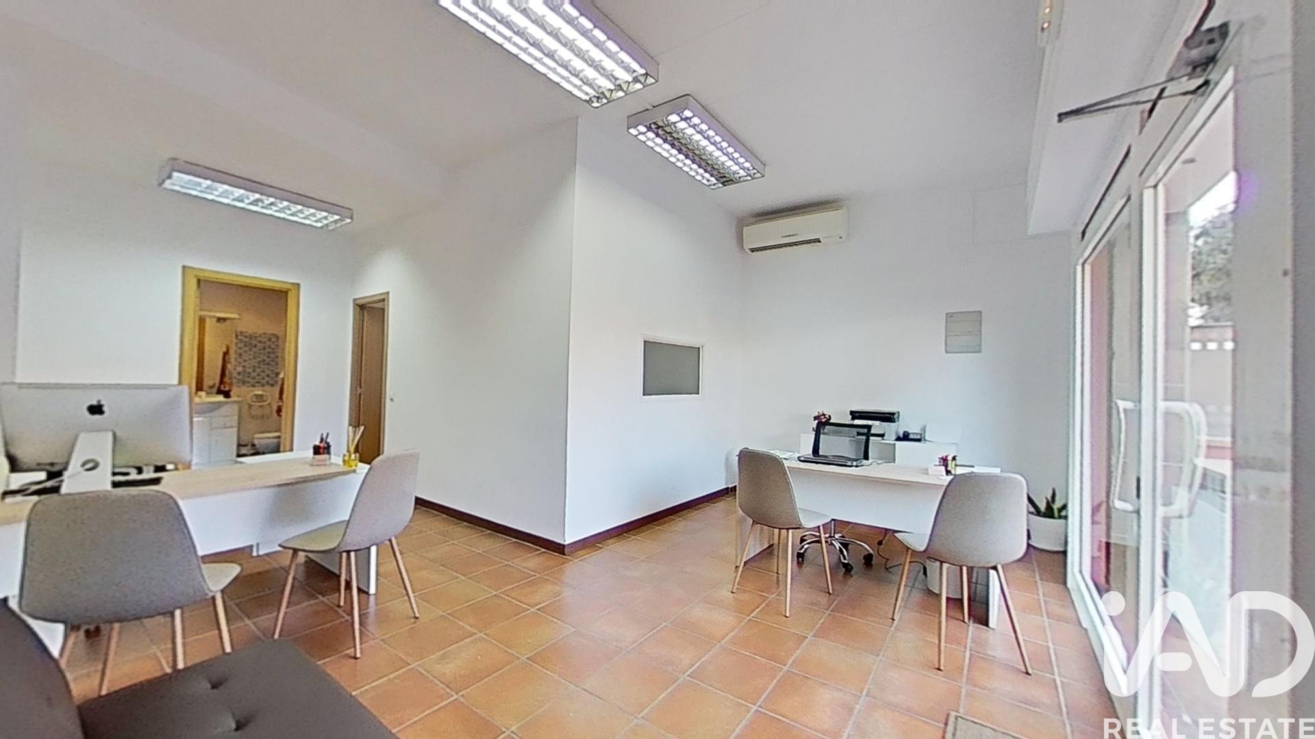 Commercial property à Segur de Calafell, Tarragona, Espagne 1 chambre, 41 m2 No. 185296