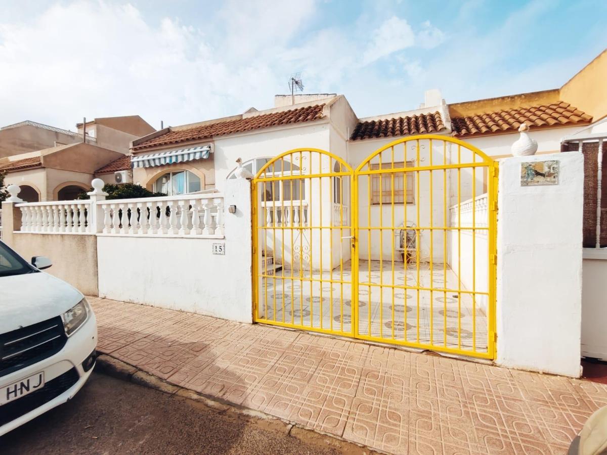 Dom w Torrevieja, Alicante, Hiszpania 2 sypialnie, 53 mkw. nr 183851