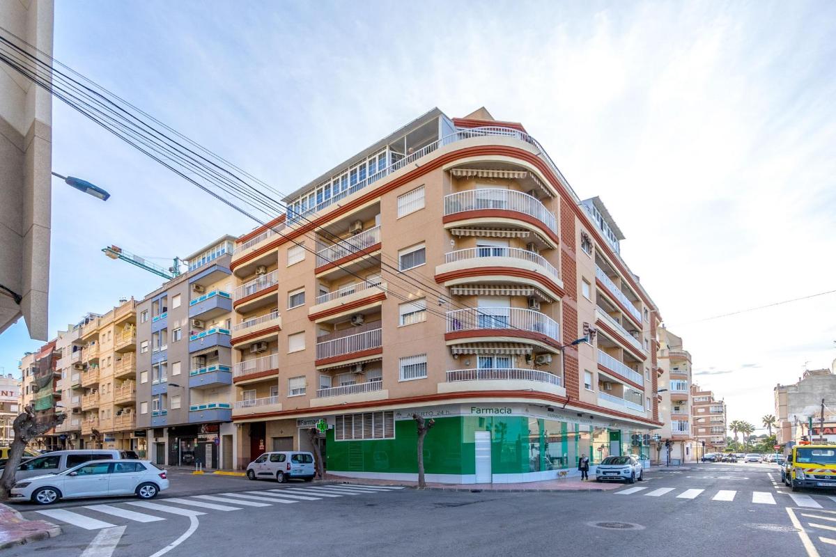 Huoneisto Torrevieja, Alicante, Espanja 3 makuuhuonetta, 96 m2 No. 183848