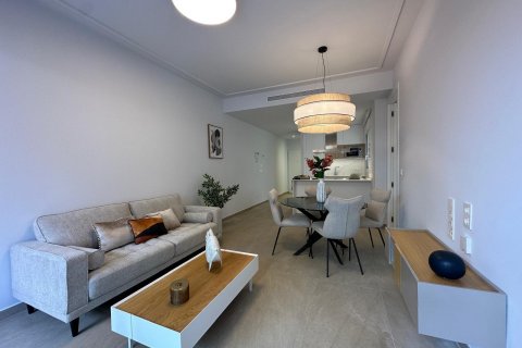 Apartment in Torrevieja, Alicante, Spain 2 bedrooms, 81 sq.m. No. 115829