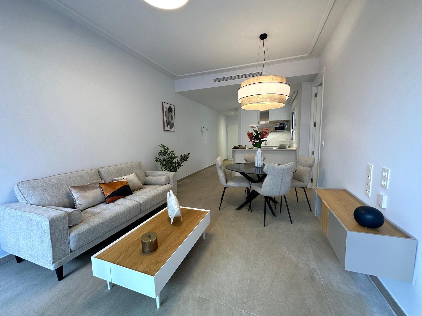 Apartment in Torrevieja, Alicante, Spain 2 bedrooms, 81 sq.m. No. 115829