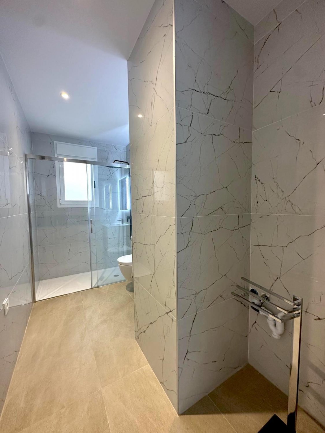 Apartment in Torrevieja, Alicante, Spain 2 bedrooms, 81 sq.m. No. 115829
