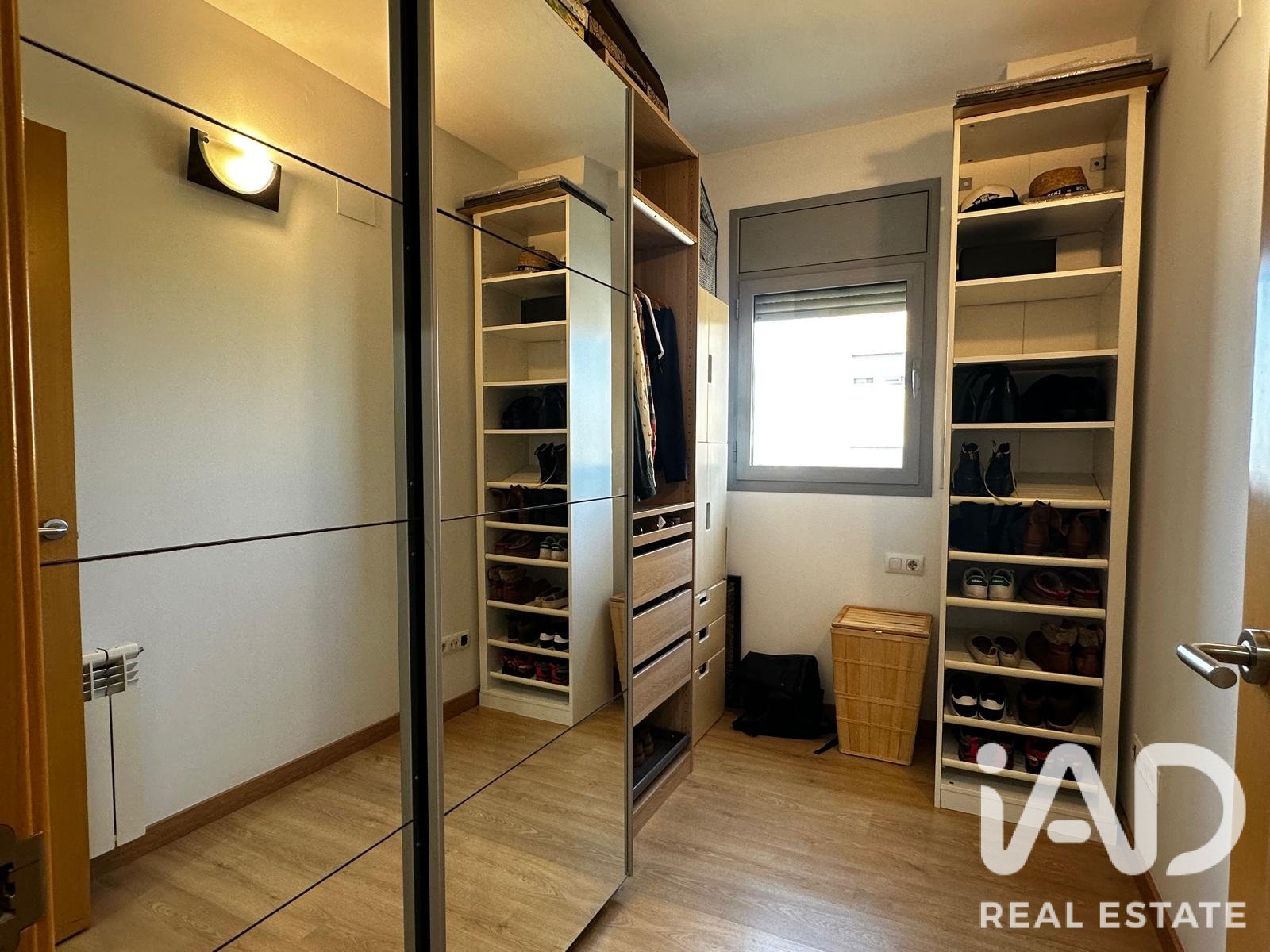 Apartamento en Barbera Del Valles, Barcelona, España 3 dormitorios, 95 m2 No. 192166