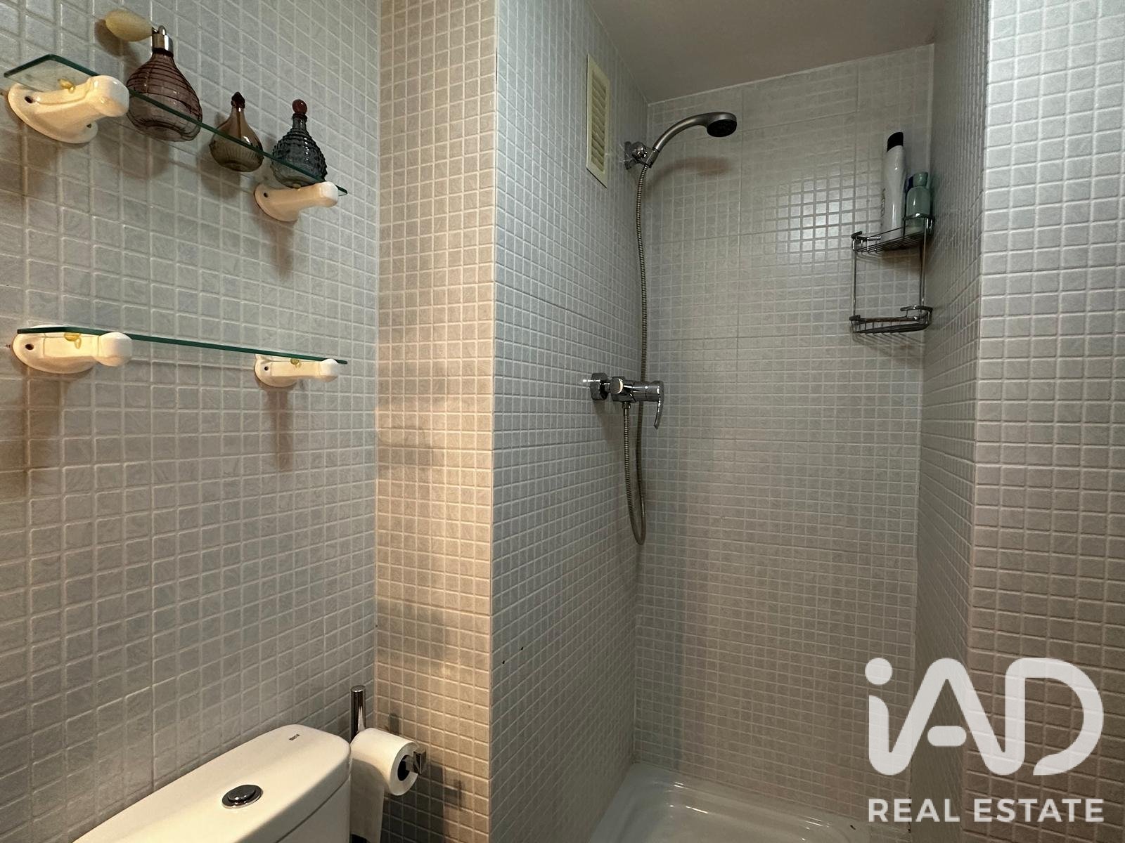 Apartamento en Barbera Del Valles, Barcelona, España 3 dormitorios, 95 m2 No. 192166