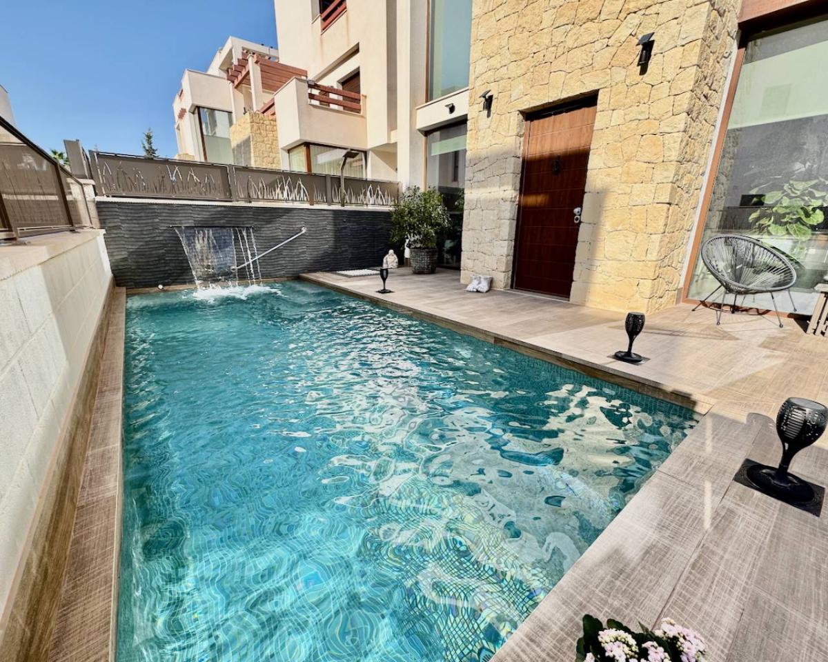 Villa a Ciudad Quesada, Alicante, Spagna 3 camere da letto, 101 mq. N° 112889
