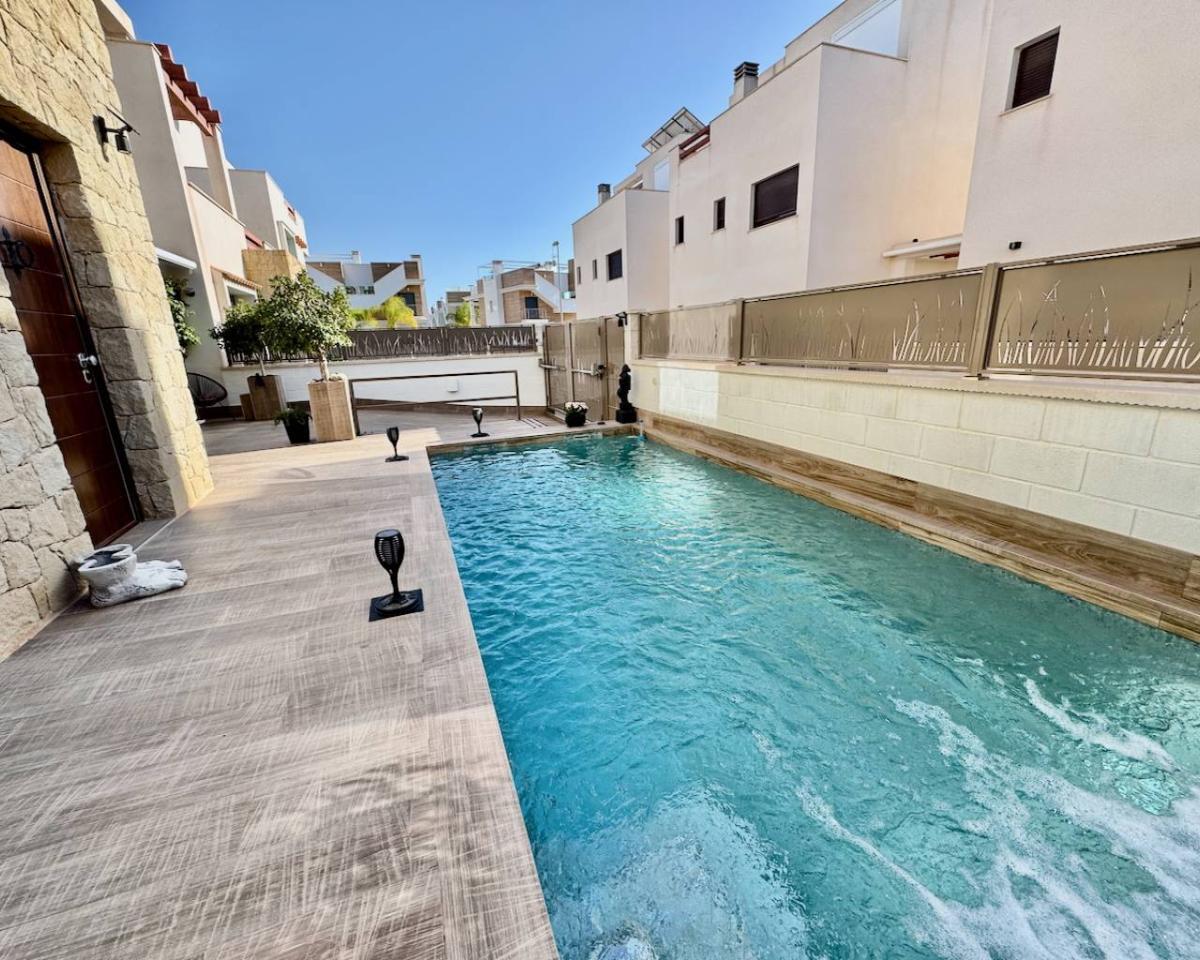 Villa a Ciudad Quesada, Alicante, Spagna 3 camere da letto, 101 mq. N° 112889