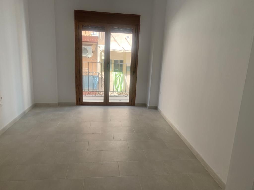 Apartment in Benidorm, Alicante, Spain 6 bedrooms,  No. 95616