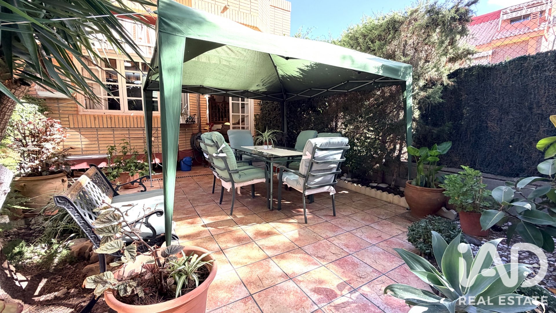 Townhouse in Alicante, Spain 5 bedrooms, 245 sq.m. No. 196562