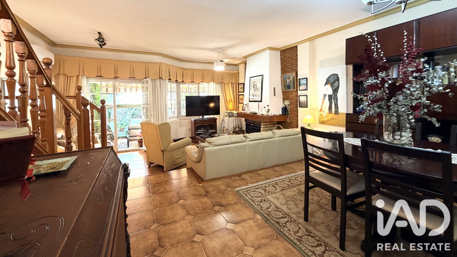 Townhouse in Alicante, Spain 5 bedrooms, 245 sq.m. No. 196562