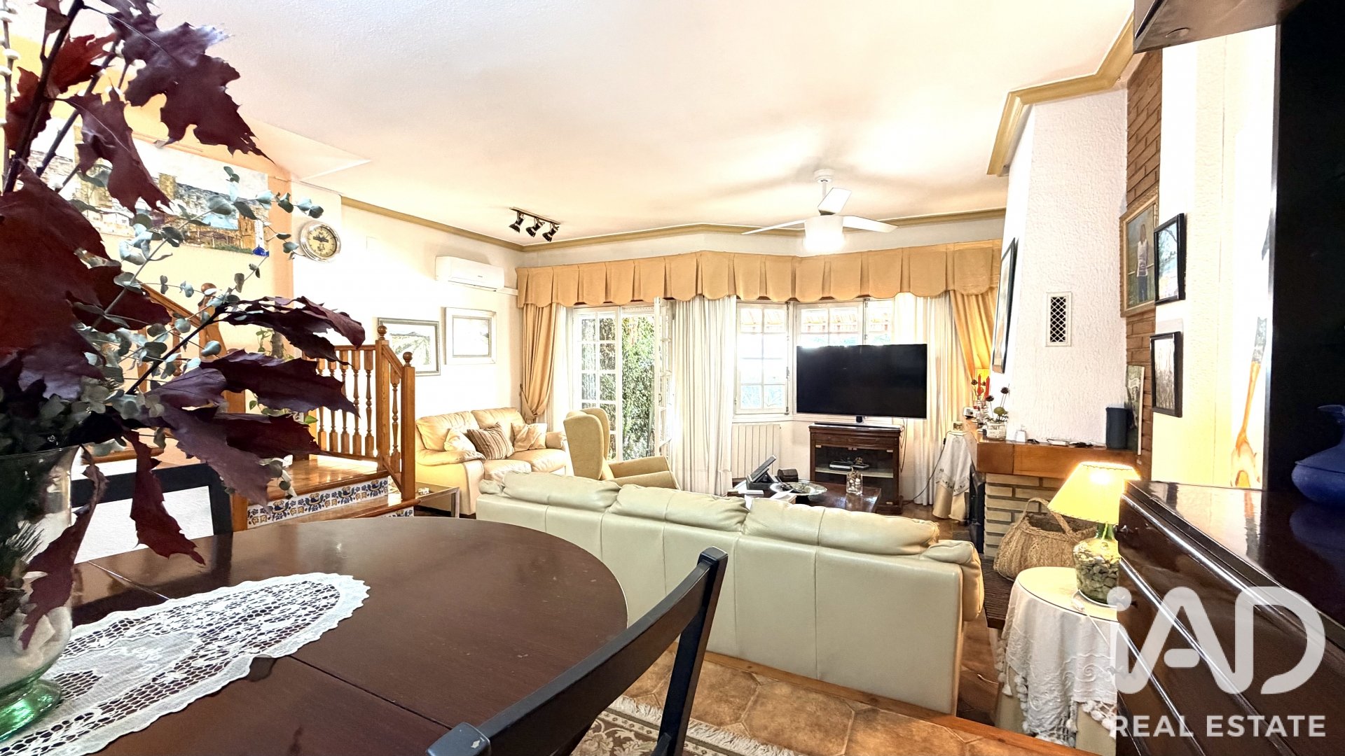 Townhouse in Alicante, Spain 5 bedrooms, 245 sq.m. No. 196562