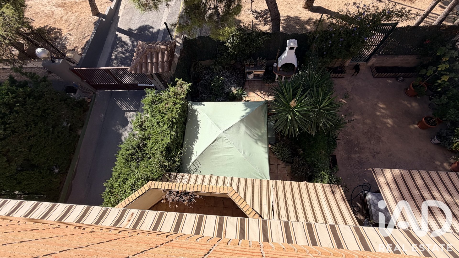 Townhouse in Alicante, Spain 5 bedrooms, 245 sq.m. No. 196562