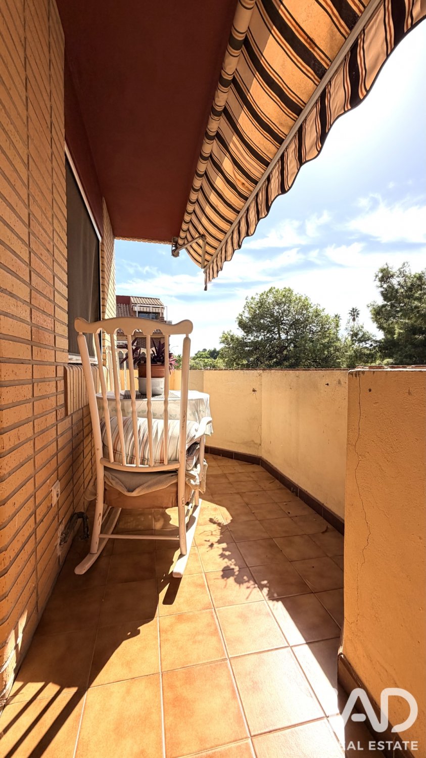 Townhouse in Alicante, Spain 5 bedrooms, 245 sq.m. No. 196562