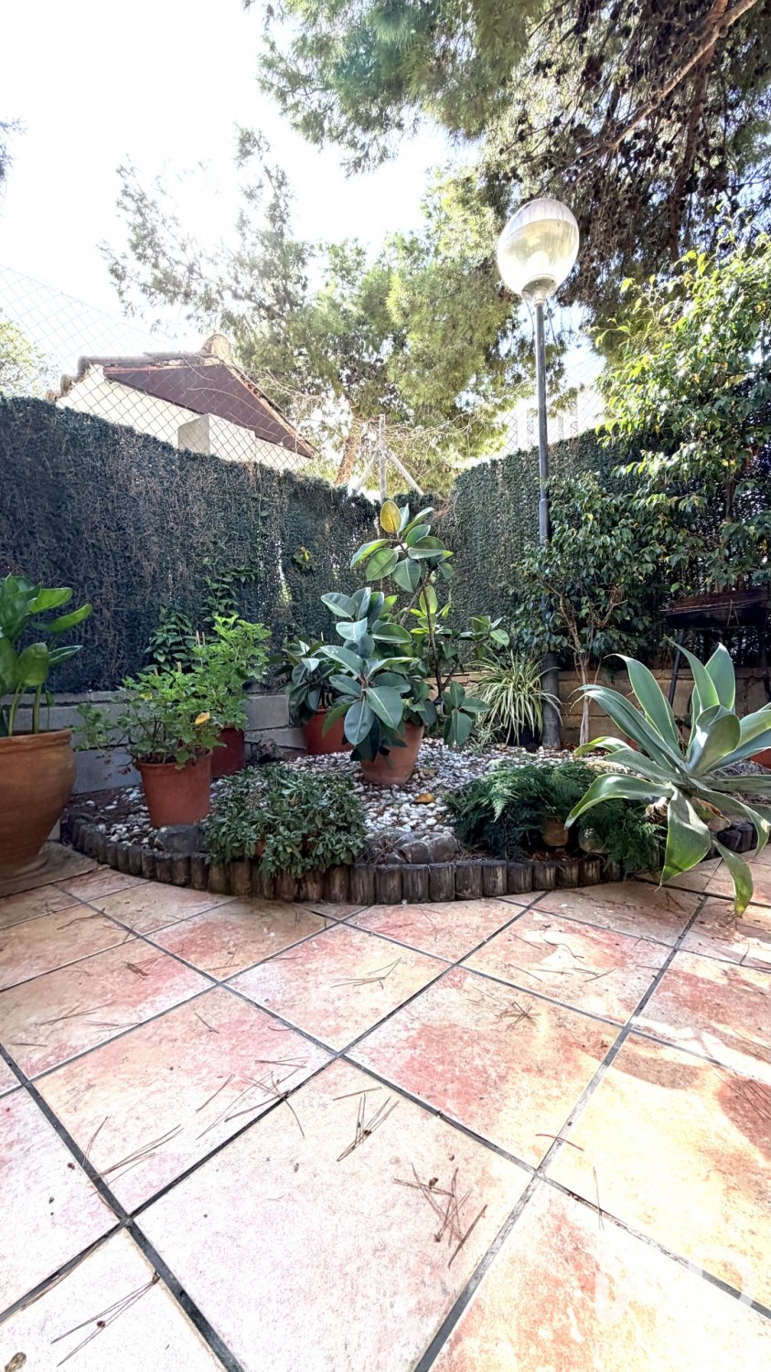 Townhouse in Alicante, Spain 5 bedrooms, 245 sq.m. No. 196562