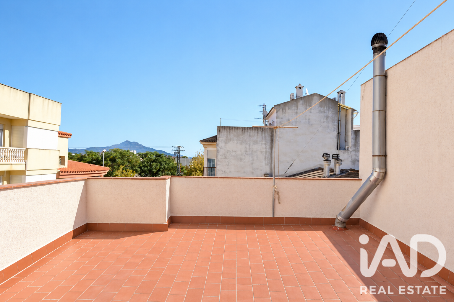 Māja Vinaros, Castellon, Spānijā 4 istabas, 283 m2 Nr. 196561
