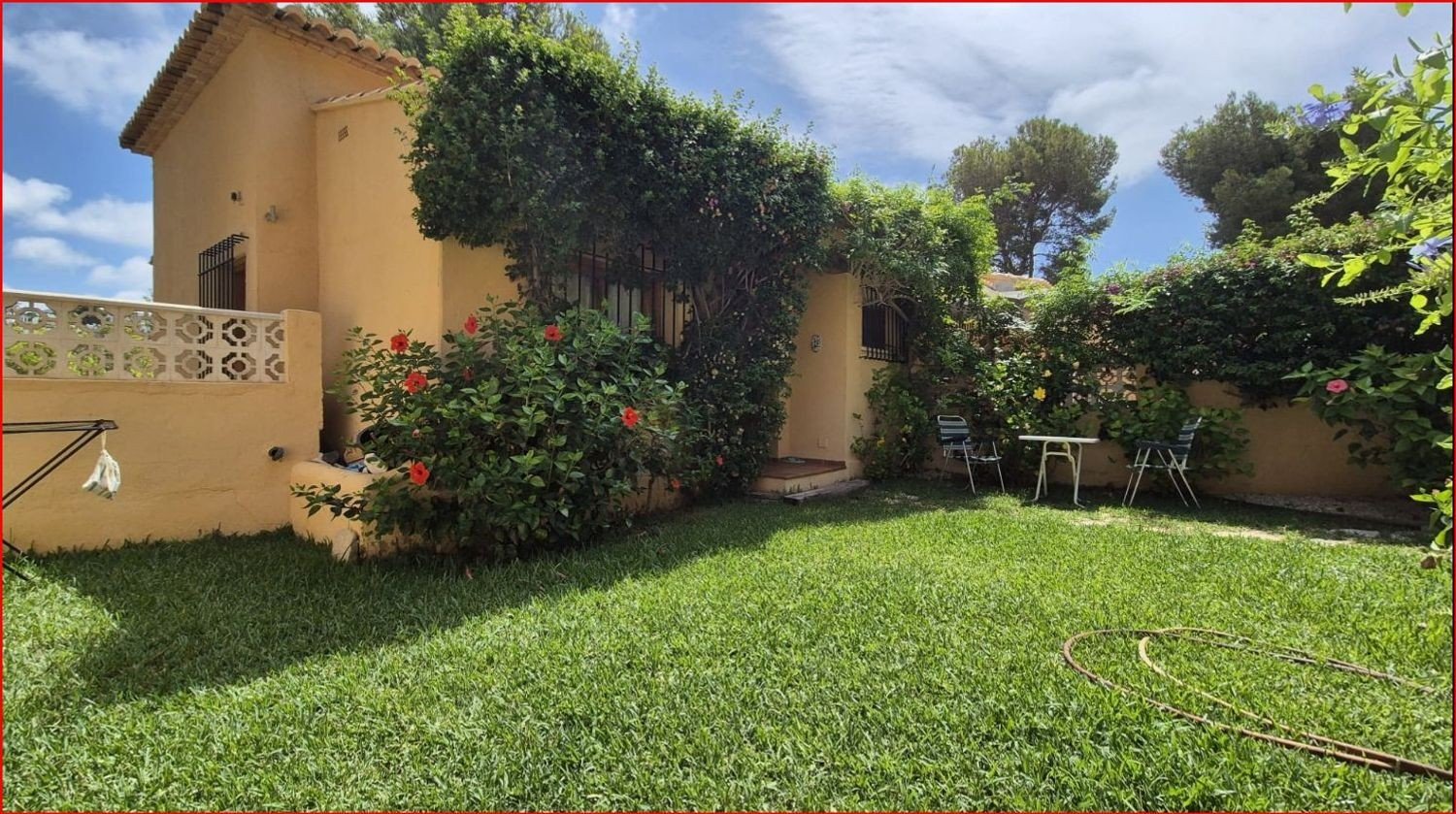 Bungalow i Moraira, Alicante, Spanien 3 sovrum, 93 kvm. Nr. 180069
