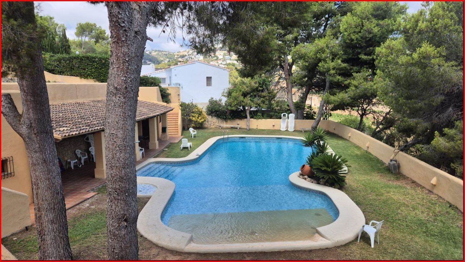 Bungalow i Moraira, Alicante, Spanien 3 sovrum, 93 kvm. Nr. 180069