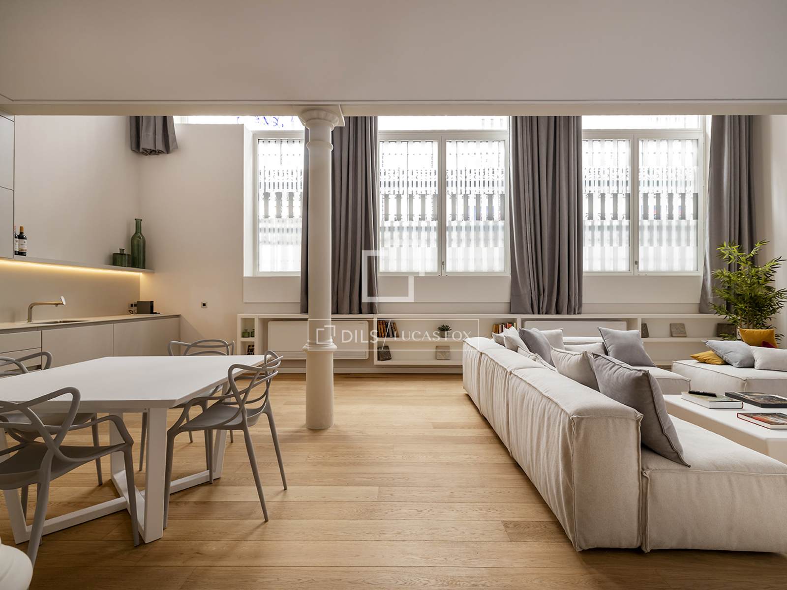 Apartment à Barcelona, Espagne 1 chambre, 173 m2 No. 167964