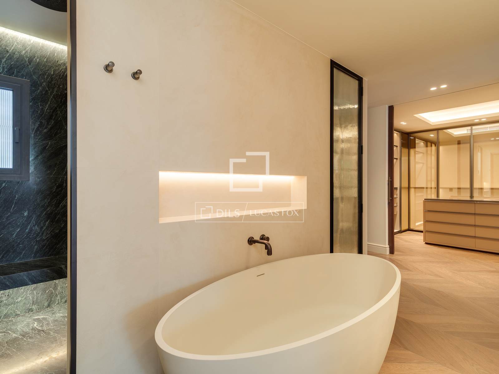 Wohnung in Barcelona, Spanien 3 Schlafzimmer, 211 m2 Nr. 167959